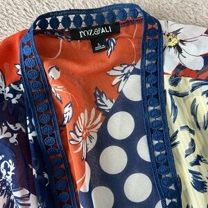 Roz & Ali Floral and Polka Dot Top